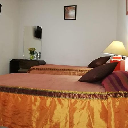 Hotel Grecia Real San Salvador Extérieur photo