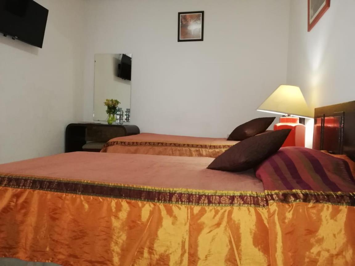 Hotel Grecia Real San Salvador Extérieur photo