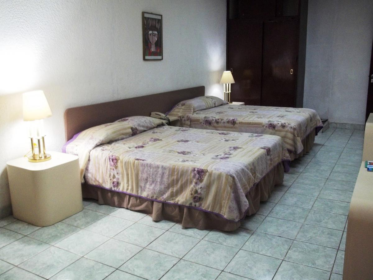 Hotel Grecia Real San Salvador Extérieur photo
