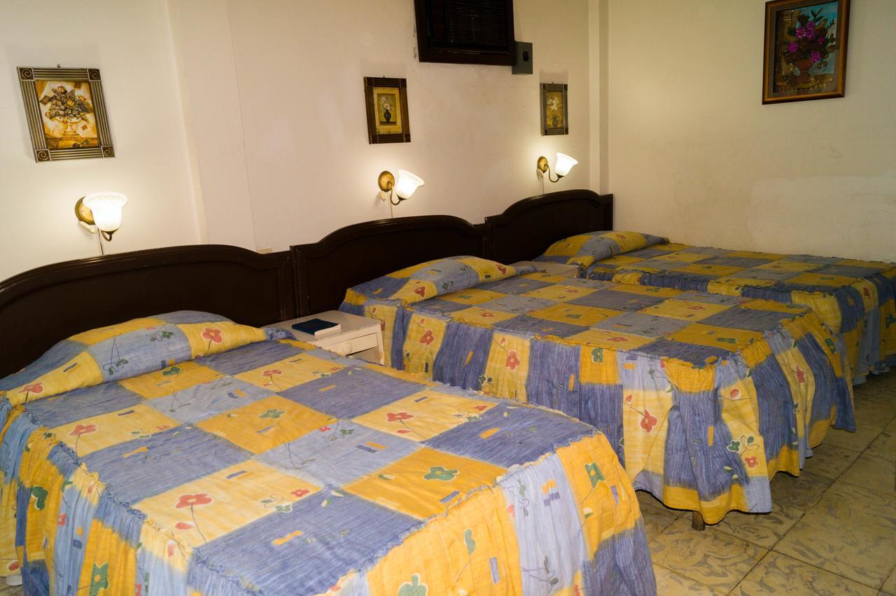 Hotel Grecia Real San Salvador Extérieur photo