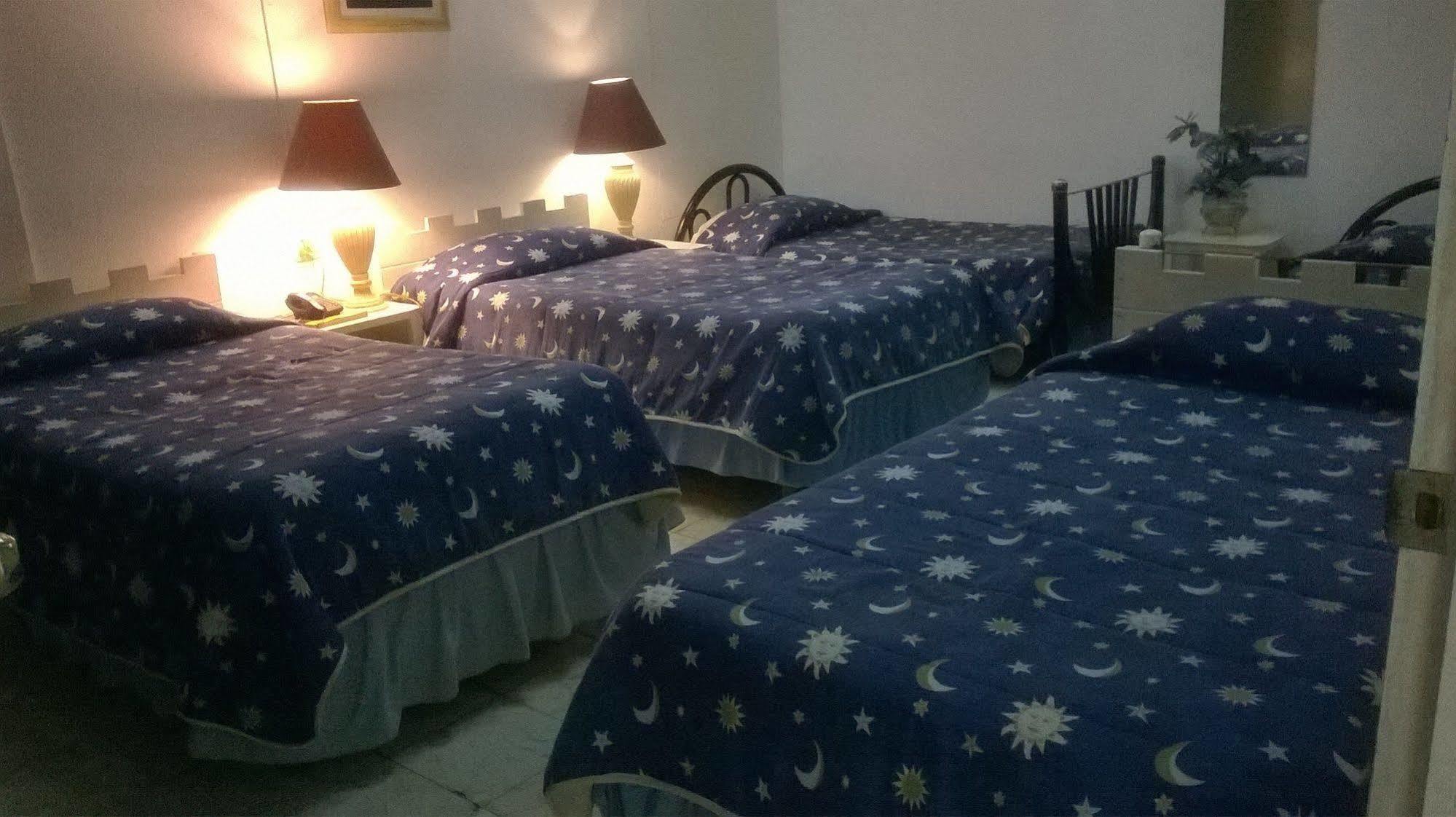 Hotel Grecia Real San Salvador Extérieur photo