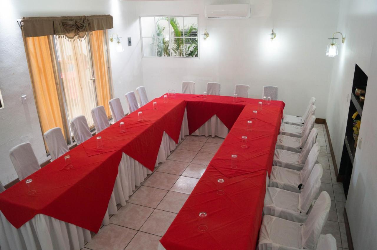 Hotel Grecia Real San Salvador Extérieur photo