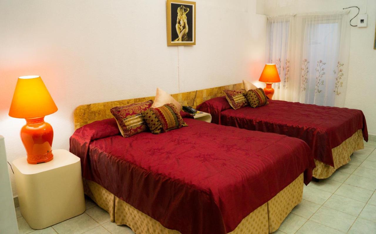 Hotel Grecia Real San Salvador Extérieur photo
