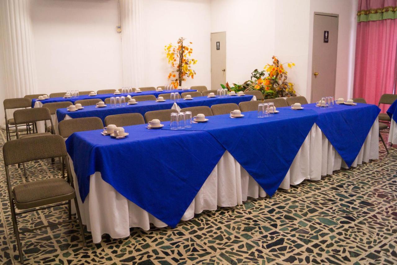 Hotel Grecia Real San Salvador Extérieur photo