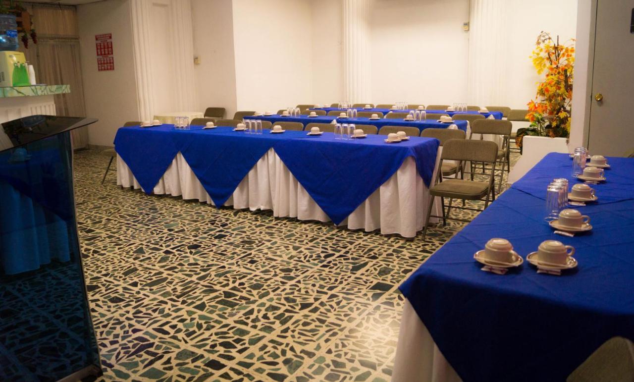 Hotel Grecia Real San Salvador Extérieur photo